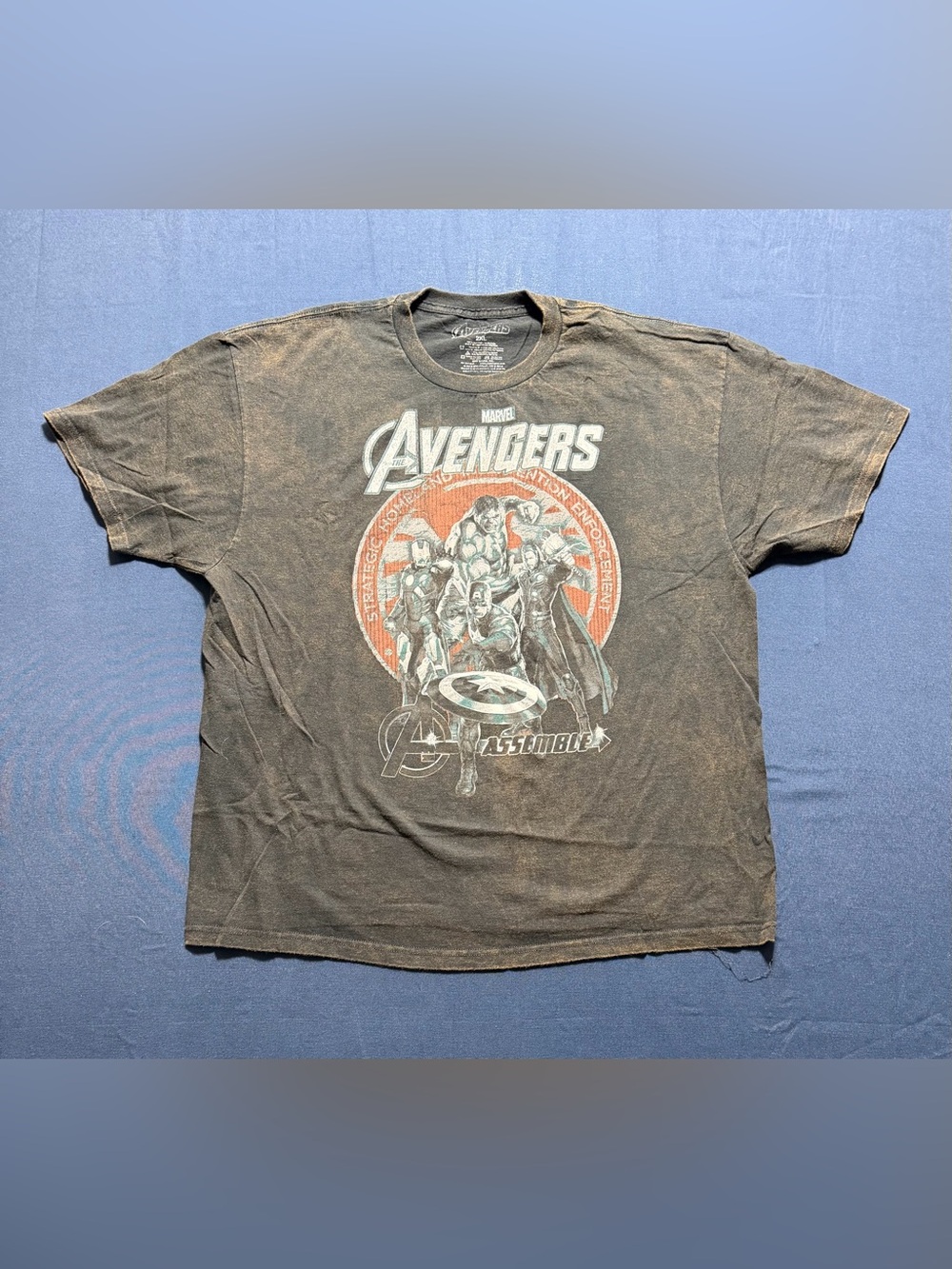 Marvel Avengers Assemble Graphic T-Shirt Size 2XL 100% Cotton NWOT